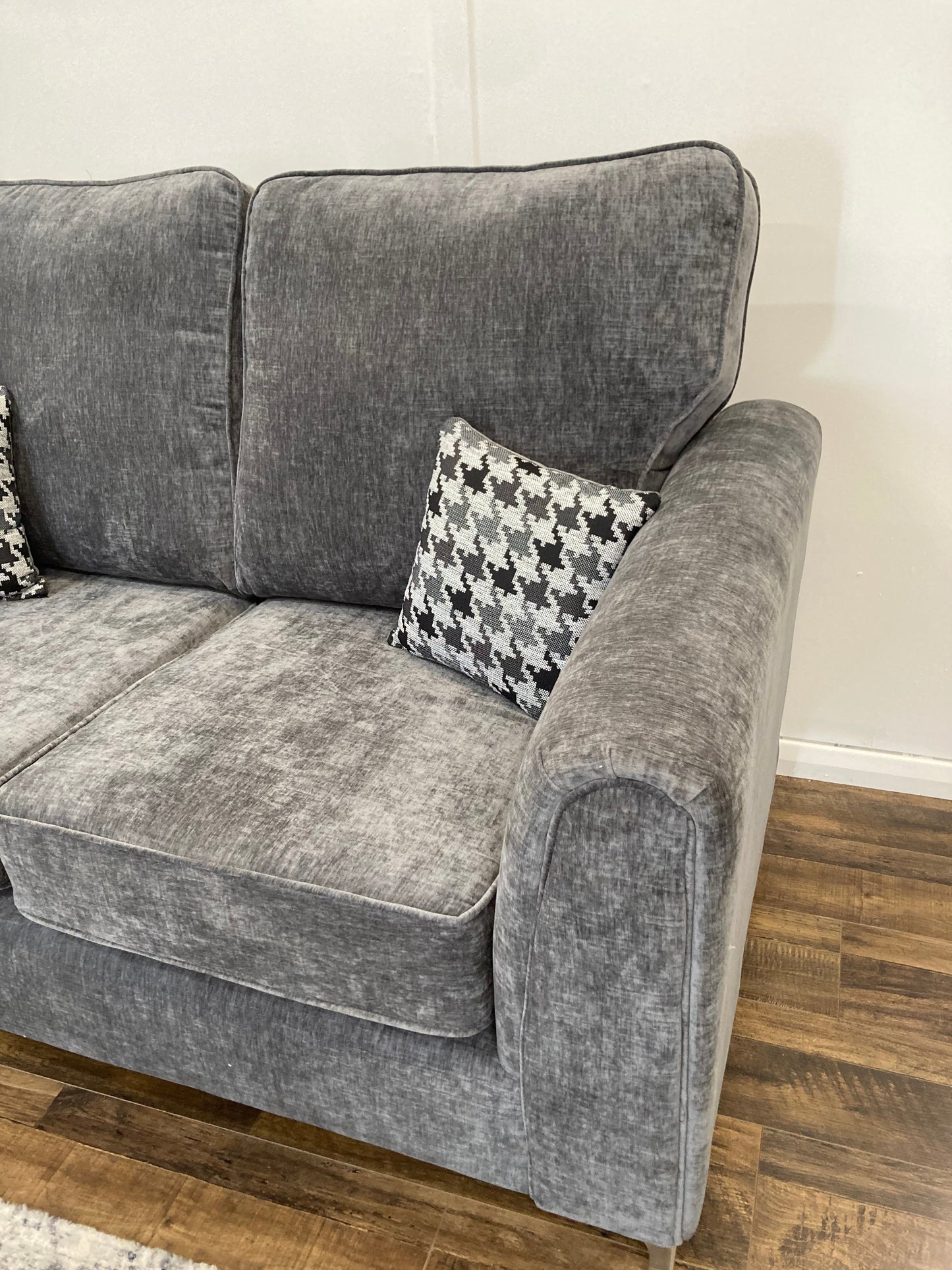 Diva 3+2 Velvet Upholstered Suite - Manhattan Grey