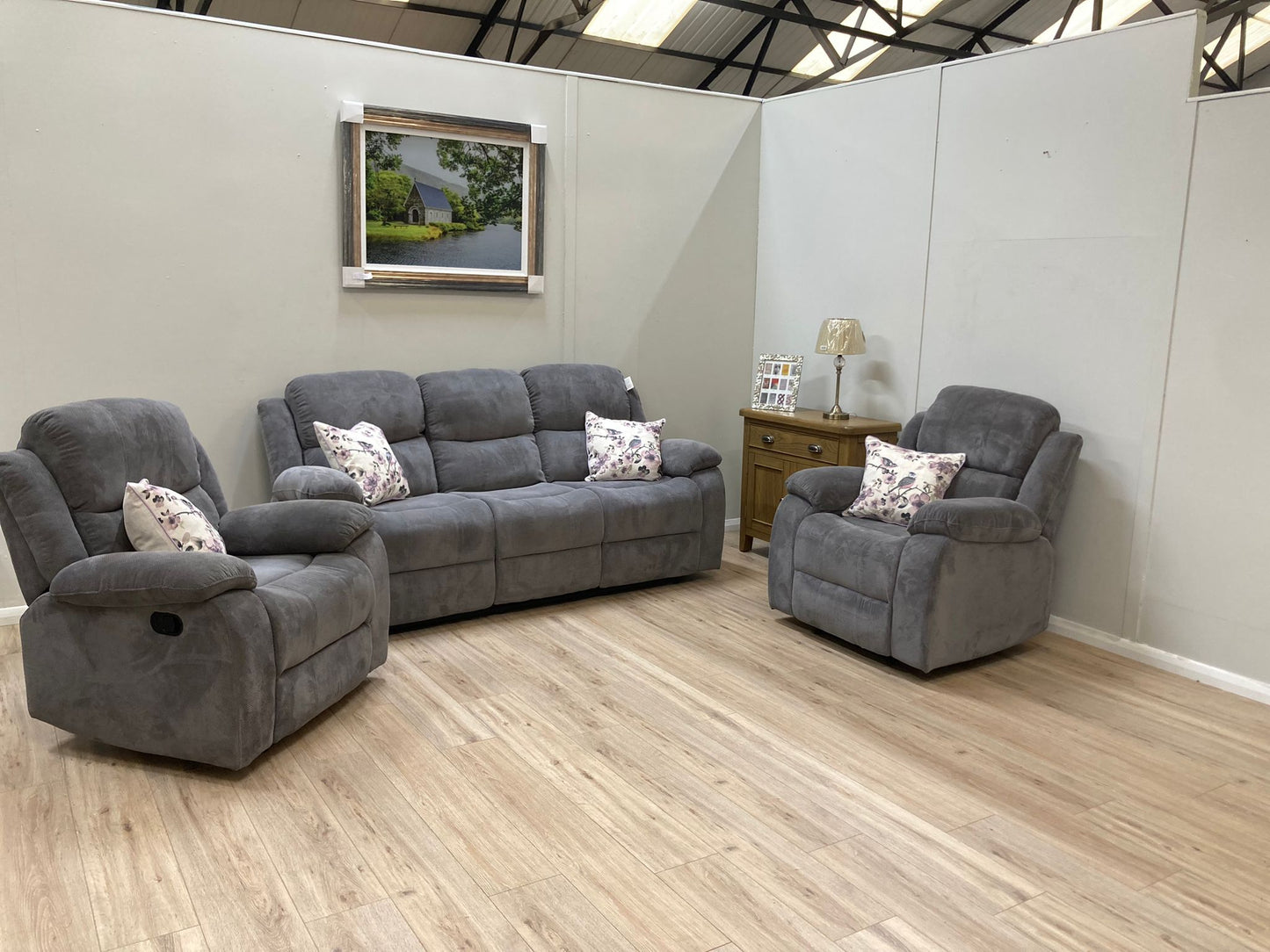 New Jersey 3+1+1 Reclining Suite